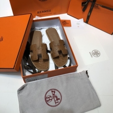 Hermes Slippers